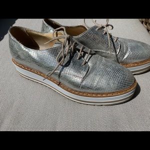 Browns B2 silver platform shoes
